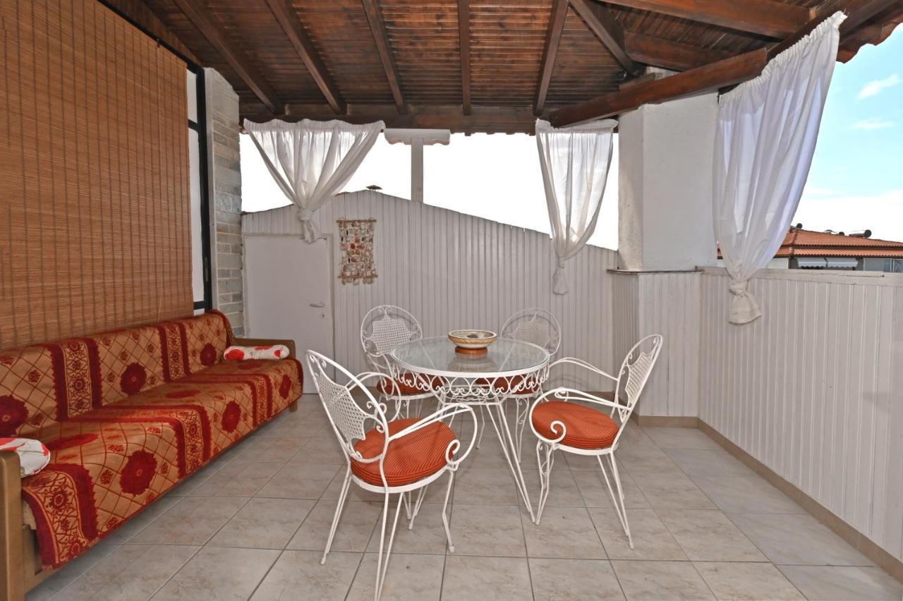 Dionisos Palms Apartments Paralia Dionisiou Exterior foto