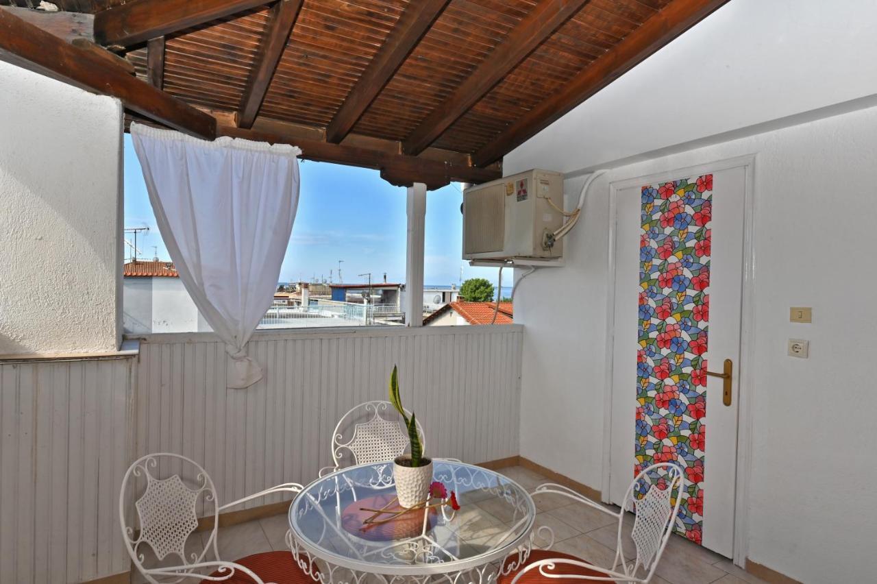 Dionisos Palms Apartments Paralia Dionisiou Exterior foto